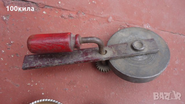 Ретро затварачка за буркани