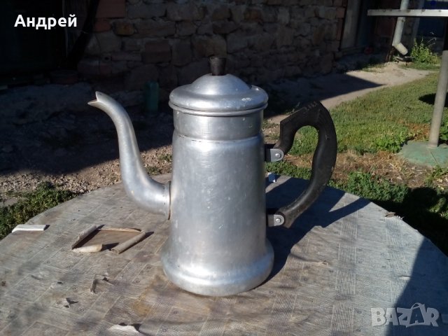 Стар алуминиев чайник, снимка 3 - Антикварни и старинни предмети - 22697303