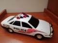 Полицейска кола и линейка, снимка 7