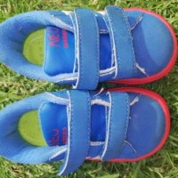 Маратонки Adidas, снимка 2 - Детски маратонки - 25528143