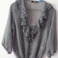 Маркова ефирна блуза черно и бяло, размер М-Л, снимка 1 - Блузи с дълъг ръкав и пуловери - 18055513