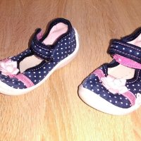 пантофи, снимка 1 - Бебешки обувки - 19603472