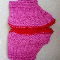 Плетени чорапи и терлици, снимка 4 - Шапки - 22917319