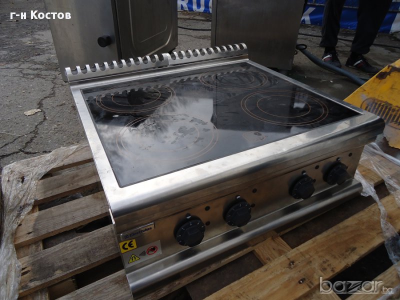 1.Професионален Индукционен настолен котлон ЧЕТЕРИ плочИ 3.5 KW/230V Electrolux производител Германи, снимка 1