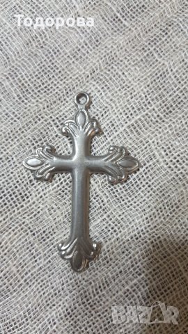 Метален кръст, снимка 2 - Антикварни и старинни предмети - 25044473