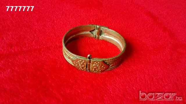 Стара гривна , снимка 2 - Антикварни и старинни предмети - 17705905