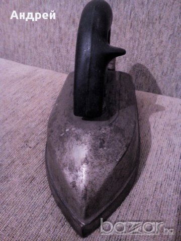 Стара електрическа ютия, снимка 4 - Антикварни и старинни предмети - 16717637