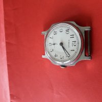Стар механичен часовник-Победа, снимка 2 - Антикварни и старинни предмети - 25299917