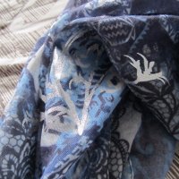 Дамски шал с много красиви цветове и тънка мека материя, снимка 6 - Шапки - 19184995