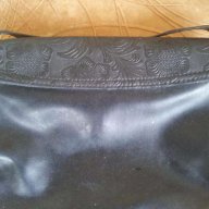 Готена дамска чанта с няколко прегради черна на цвят , снимка 2 - Чанти - 11784773