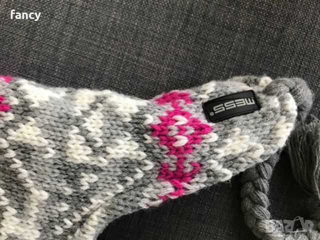 Топла зимна шапка, снимка 2 - Шапки - 23675550