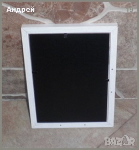 Бяла рамка от дърво със стъкло и картонен гръб, снимка 2 - Декорация за дома - 22849748