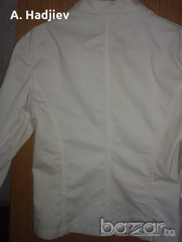 Бяло дамско сако, снимка 4 - Сака - 19340165