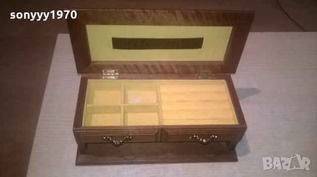 ПОРЪЧАНА-кутия за бижута-27х12х10см-внос швеицария, снимка 2 - Антикварни и старинни предмети - 25982983