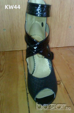 Уникални обувки , снимка 3 - Дамски обувки на ток - 20929234