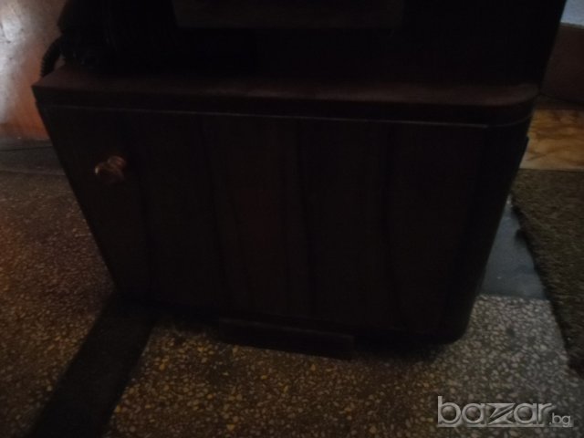 Мебели от масивно дърво шкаф от радиограмофон респром, снимка 4 - Спални и легла - 12496066