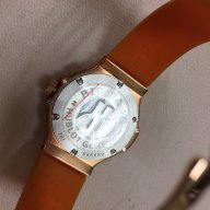 Дамски часовник HUBLOT BIG BANG GOLD/ORANGE реплика клас ААА+, снимка 2 - Дамски - 16033875