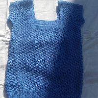 Ръчно плетен пуловер без ръкав