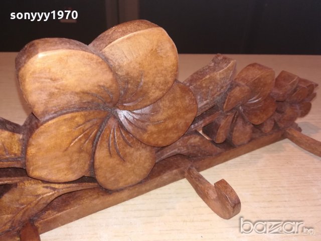 дървена закачалка с дърворезба-внос швеицария-42х13х8см, снимка 17 - Колекции - 20971433