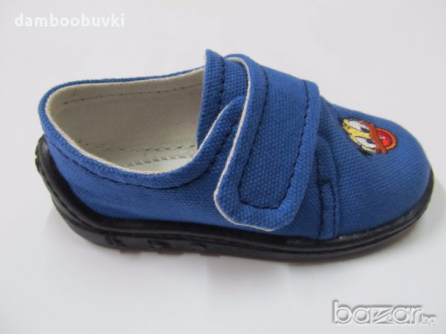Български пантофи в синьо с пате моряк, снимка 2 - Бебешки обувки - 17611406