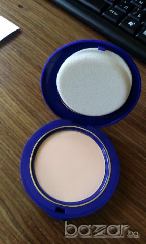 Продавам компактна пудра Miss de France цвят № 02-бежово , снимка 2 - Декоративна козметика - 7057005