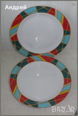   Комплект големи плоски порцеланови чинии за сервиране