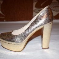 ROOTS! - 100% Оригинални страхотни дамски обувки на ток от Норвегия / Златисти / Блестящи / Луксозни, снимка 5 - Дамски обувки на ток - 17279016