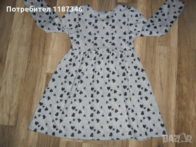 рокля на сърца, снимка 3 - Детски рокли и поли - 25997944