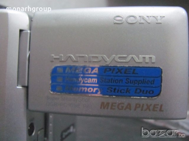 Видеокамера Sony HandyCam , снимка 2 - Камери - 19320249
