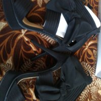 Сатенени сандали с панделки - нови, снимка 2 - Дамски елегантни обувки - 22089926