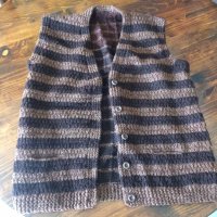 Продавам ръчно плетени жилетки , снимка 17 - Жилетки - 19864292