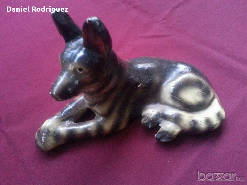 Стара Българска Керамична Статуетка Чакал, снимка 1