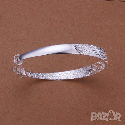 Стилна дамска грива, посребрена, снимка 2 - Гривни - 25196702