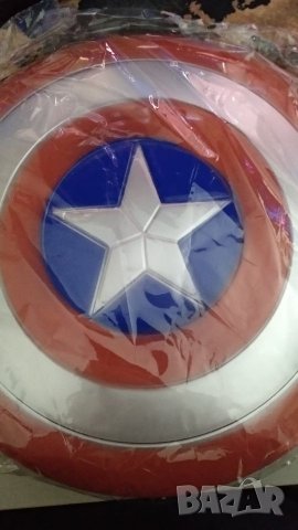 Щит на Капитан Америка,31 см,с маска, комплект 16,90лв, снимка 1 - Други - 26040391