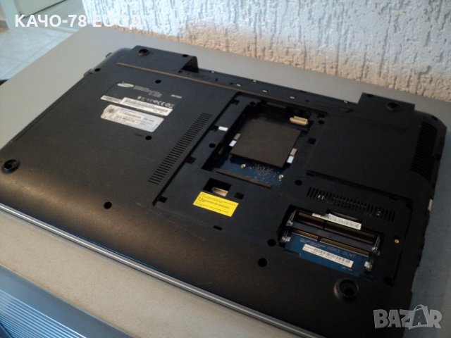 Лаптоп Samsung NP-RV720, снимка 3 - Лаптопи за дома - 24892733