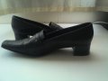 №39 Caprice черни от естествена кожа, снимка 1 - Дамски ежедневни обувки - 12314739