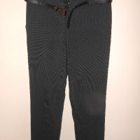 Прав панталон по- тялото с черен  колан, снимка 1 - Панталони - 20803598