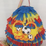 Футболна пинята, Голяма пинята 115см+ подарък маска и конфети 10лв ,готови за изпращане 	Голяма пи, снимка 5 - Рисуване и оцветяване - 16363085