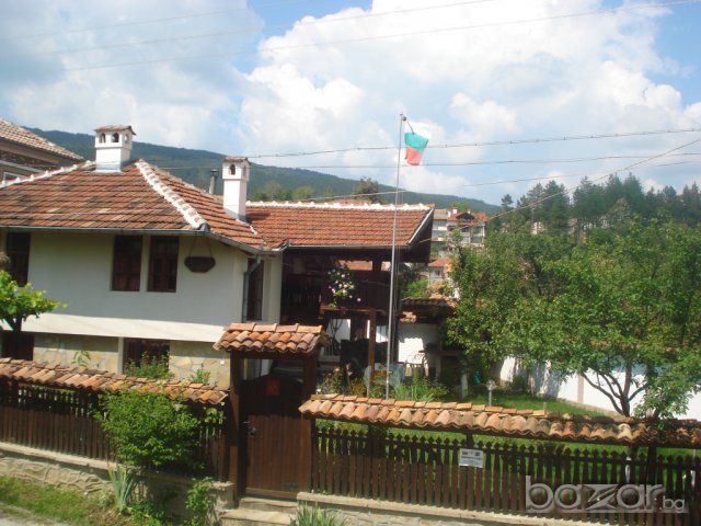 Почивка, нощувка в Елена, Еленския балкан в Дядовата къща , снимка 3 - Вили - 7767964