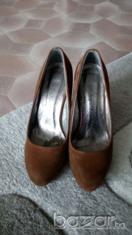 Велурени обувки, снимка 6 - Дамски обувки на ток - 20281850