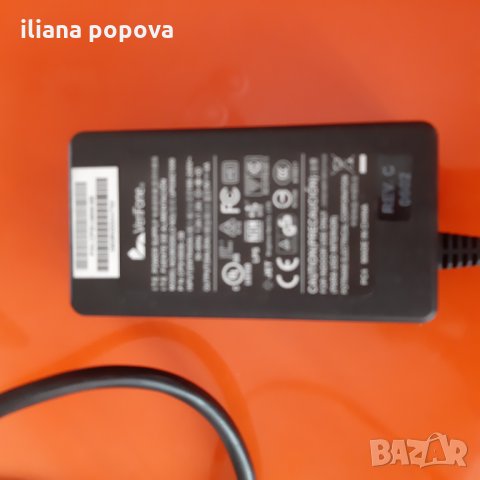 Зарядно за  лаптоп , снимка 3 - Лаптоп аксесоари - 25742982