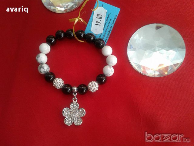 Идея за Подарък Гривна с полускъпоценни камъни и висулка Цвете , снимка 2 - Гривни - 13718814