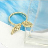 Малко пръстенче "Ангелски криле"/А-42/ В наличност два цвята, снимка 2 - Пръстени - 11298219
