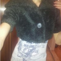 Zara късо палтенце, снимка 3 - Палта, манта - 13991204
