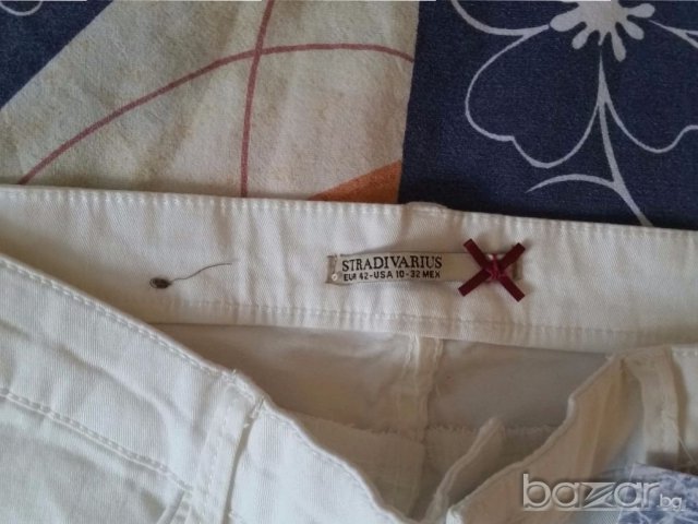 Нови дамски бял панталон слим модел с етикет на  Stradivarius - размер  М / 40 EU, снимка 4 - Панталони - 16842063