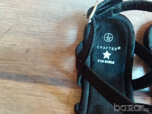 Намаление CRAFTED сандалки, снимка 4 - Детски сандали и чехли - 18653181