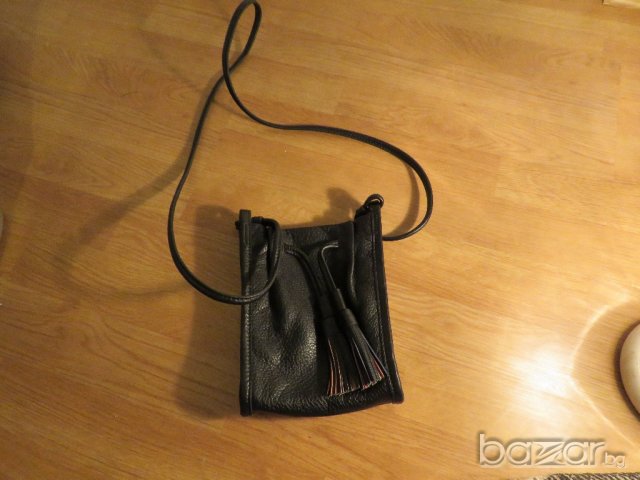 Малка дизайнеска чантичка FOSSIL с пискюли от естествена кожа , снимка 3 - Чанти - 20914624