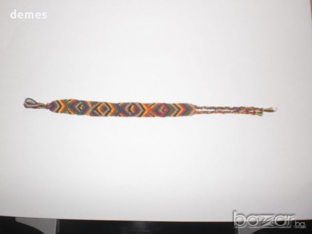 Ръчно плетена гривна с мексикански мотиви, снимка 2 - Гривни - 9068853