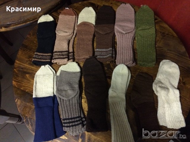 Продавам ръчно плетени жилетки, чорапи и терлици, снимка 3 - Жилетки - 19864457