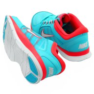 Nike Training - страхотни дамски маратонки НОВИ, снимка 2 - Маратонки - 17037718